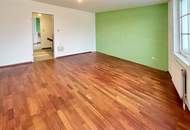 Geräumiges Eck-Reihenhaus mit guter Infrastruktur und Parkplatz