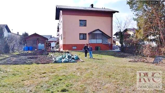 Mehrfamilienhaus - ideal für Großfamilien oder Bauträger - INKL. BAU Grundstück mit ca. 893m2!