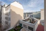 **Hannovermarkt** Renovation Opportunity: 3-Room Period Apartment with Airbnb Potential
