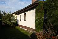 Kleines Reich fürs große Glück- Bungalow mit Garage, Keller, Dachboden