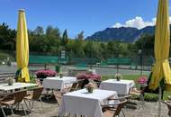 Wohnen in Top-Lage: Großzügige Großraumgarçonnière mit Balkon und Designer-Ausstattung