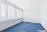 Helle 3,5-Zimmer-Wohnung im 6. Stock mit Aufzug – ideal als Büro oder Wohnung