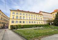 Zentrale Dachgeschoß-Wohnung in ruhiger Innenhoflage : 2 Zimmer plus Galerie - Burggasse 17 - Top 27