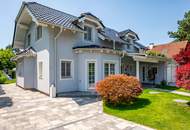 ***NEU*** exklusives Haus mit 2 Eingängen, 2 Wohnküchen, Wellnessbereich, beheizten Pool und viel mehr