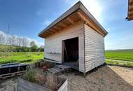 Autark leben im Lehm-Holz-Haus – mit 60 kWp PV & Naturpool