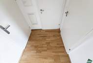 Schöne 1-Zimmer-Wohnung mit Balkon direkt an der Donau