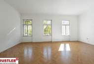 Außergewöhnliches Raumgefühl – 2-Zimmer-Wohnung mit über 4m Deckenhöhe