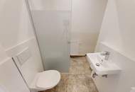 2-Zimmer-Wohnung mit großzügiger Loggia in saniertem Altbau
