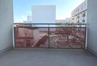 Moderne, lichtdurchflutete 3-Zimmerwohnung in zentraler Lage mit zwei TG-Stellplätzen