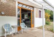 Liebevolles Anwesen mit Atelier auf traumhaft schönem Eigengrund - 59,17m² Wohnhaus plus 58,84m² modernisierte Scheune!