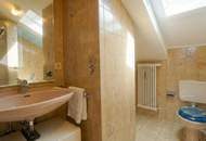 Charmante Dachgeschosswohnung: Ihr neues Zuhause vor den Toren Salzburgs / Piding DE