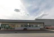 Werkshallen mit Werkstatt und Lager sowie Büroflächen