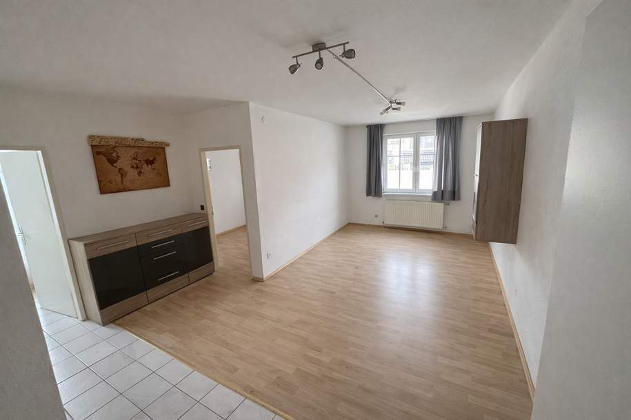 Kompakt, gemütlich und mit Gartenmitbenutzung – 2-Zimmer-Wohnung am Stadtrand von Vöcklabruck, Wohnung-miete, 680,00,€, 4840 Vöcklabruck