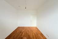 Charmante 2-Zimmer Wohnung mit großer Loggia und viel Licht durch Südseite