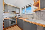 Helle Dachgeschosswohnung in St. Magdalena mit Tiefgaragenstellplatz