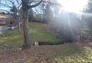 Baugundstück mit Altbestandhaus! Wohnen im Grünen mit Stadtnähe!