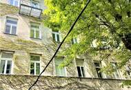 VIKTORGASSE, TERRASSENHIT, 77 m2 Dachgeschoß mit 55 m2 Terrasse, 2 Zimmer, Wohnküche, Wannenbad, Parketten, U1-Nähe