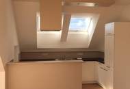 Schönste Aussicht und Komfort, weil Dachgeschoss und Grünruhelage // Beautiful view and comfort, top-floor apartment in a quiet, green location //