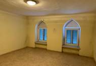 Gelegenheit! Sehr gepflegter Landsitz mit großem Wirtschaftsgebäude