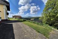 Herrliche Alleinlage: Großzügiges Einfamilienhaus (155m²) mit ehemaligem Wirtschaftsgebäude inmitten der Weinberge mit Blick auf Schloss Kapfenstein!