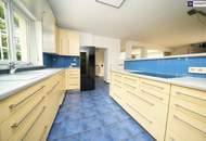 RIESIGER POOLBEREICH MIT AUSBLICK ÜBER GRAZ!! Exklusives Einfamilienhaus in Eggenberg mit Pool, XXL-Terrasse &amp; Traumgarten – Ihre private Oase in Graz!