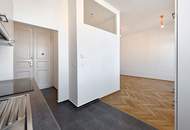 Stilvolle Altbauwohnung mit großzügigem Balkon