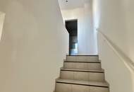 NEUER PREIS! Charmante Maisonette-Wohnung mit großer, sonniger Dachterrasse in Wiener Neudorf zum KAUF