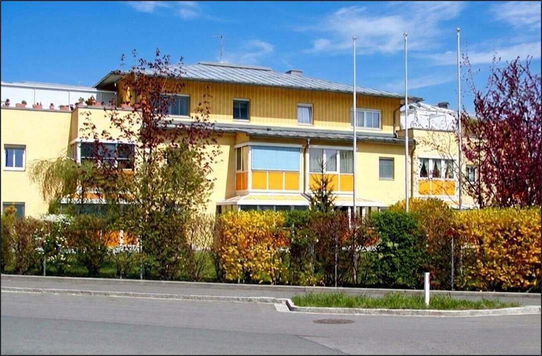 Leben am Fuße des Kreuzbergl - 2-Zimmer-Gartenwohnung mit Wintergarten