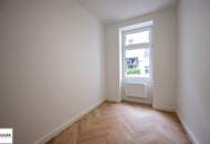 ** Sanierte 2-Zimmer-Altbau Wohnung mit Balkon in hofseitiger Lage - guter Lage **