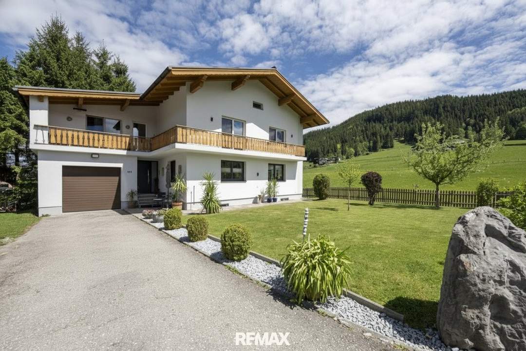 "Weils dahoam am schönsten is" - Zweifamilienhaus in Annaberg
