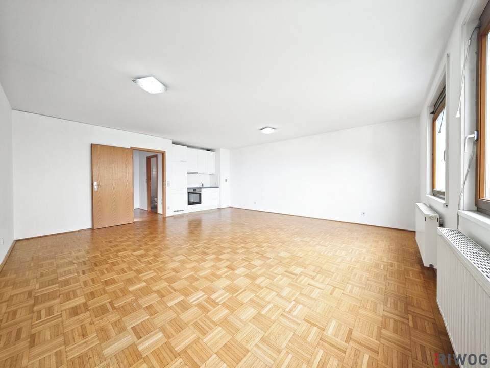 Helle Neubauwohnung mit Parkblick in U-Bahnnähe bei Donauinsel | Vermietung im freien Mietzins möglich | Tiefgaragenplatz und Einbauküche vorhanden