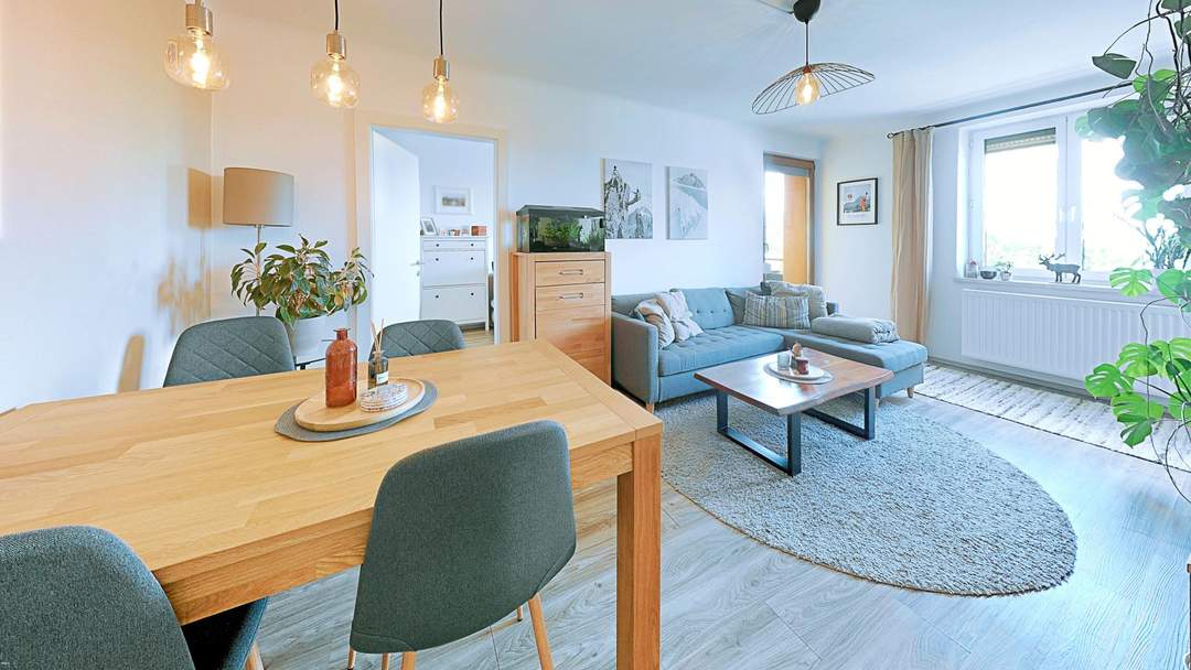Charmante Stadtwohnung mit Balkon im obersten Stock