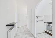 Wohnen, wo Geschichte geschrieben wurde – 81,86 m² Altbau mit Gestaltungspotenzial beim Rochusmarkt