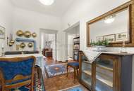 Elegante Altbauwohnung, mit Charakter