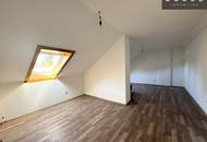 | TOLLE KLEINWOHNUNG | CA. 35m² | MIT BLICK INS GRÜNE | 4.OG. | DACHGESCHOSS