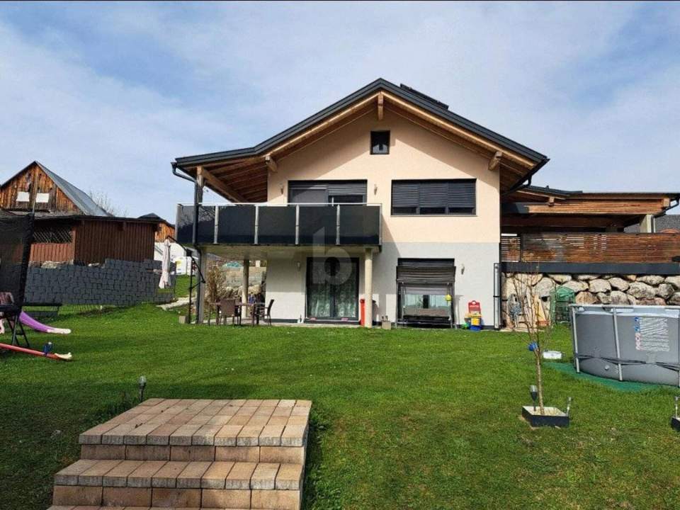 ZUKUNFTSSICHER &amp; STILVOLL: HOCHWERTIGES ENERGIEEFFIZIENZHAUS IN ABSOLUTER BESTLAGE