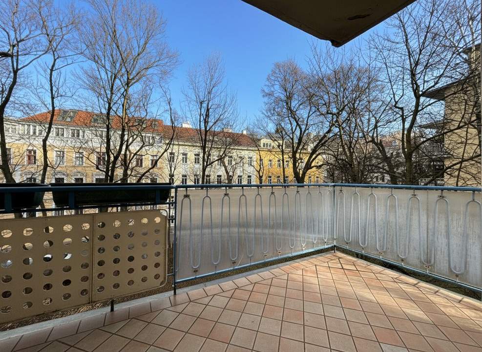 WG-geeignet! 3-Zimmer Wohnung mit 2 Balkonen und inkl. Privatparkpatz! Direkt bei Schönbrunn, 1120!