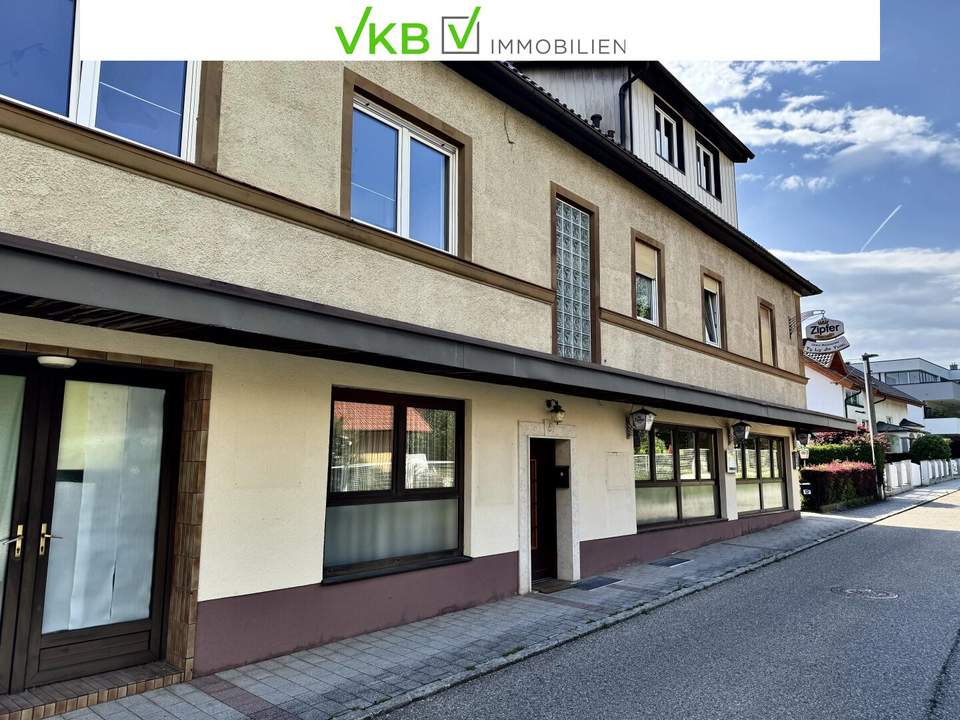 BAD HALL | Ruhiges Wohnen über kulinarischer Vielfalt! 2-Zimmer-Wohnung im 4-Parteienhaus!