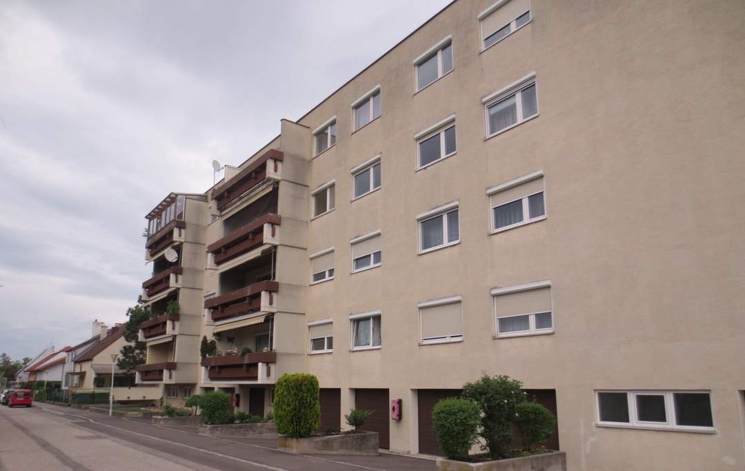 3 Zimmer Wohnung mit Loggia in der Ulschalgasse (unbefristet)