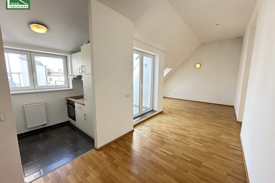 Moderne Dachgeschosswohnung mit großer Terrasse nahe Arthaberplatz in ruhiger Seitengasse! Hohe Decken und Traumbad mit Fenster, Wohnung-kauf, 399.000,€, 1100 Wien 10., Favoriten