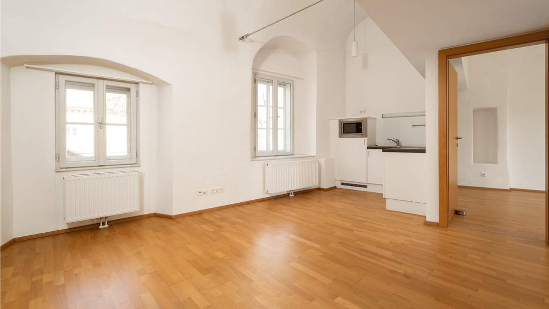 Helle Wohnung im 1. Stock - jetzt zugreifen !