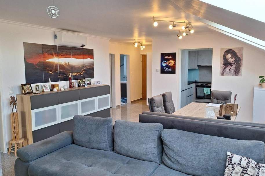 „Traumhaftes Dachgeschoss-Highlight in Gralla!“ 4 Zimmer Garage und mehr..., Wohnung-kauf, 189.000,€, 8430 Leibnitz