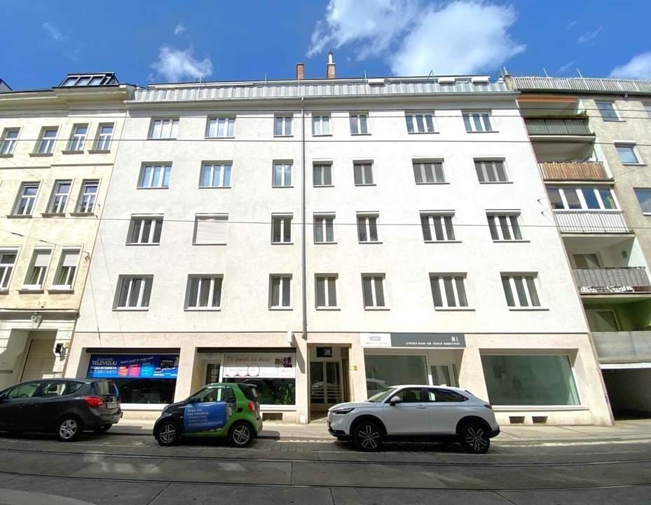 Teilsanierte, helle und geräumige 2-Zimmerwohnung - Nähe Kutschkermarkt