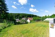 Design trifft Natur: stylische Garten-Maisonettewohnung mit traumhafter Aussicht