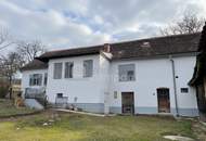 Schönes Bauernhaus mit Nebengebäuden für Selbstversorger