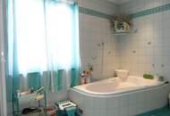 "Exklusives Einfamilienhaus mit Pool!"