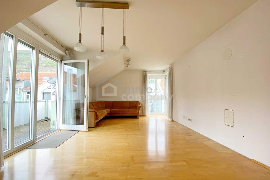 4-Zimmer-Wohnung in Krems mit Balkon, Garage, großen Kellerabteil und Fußbodenheizung mit Ausblick auf Stift Göttweig, Wohnung-kauf, 410.000,€, 3500 Krems an der Donau(Stadt)
