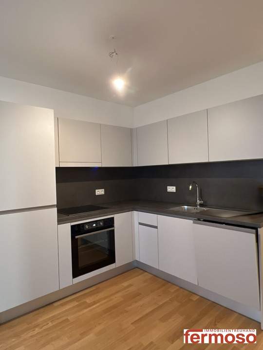 Moderne 1-Zimmer-Wohnung mit Loggia und U-Bahn Nähe in 1210 Wien um 849 €!