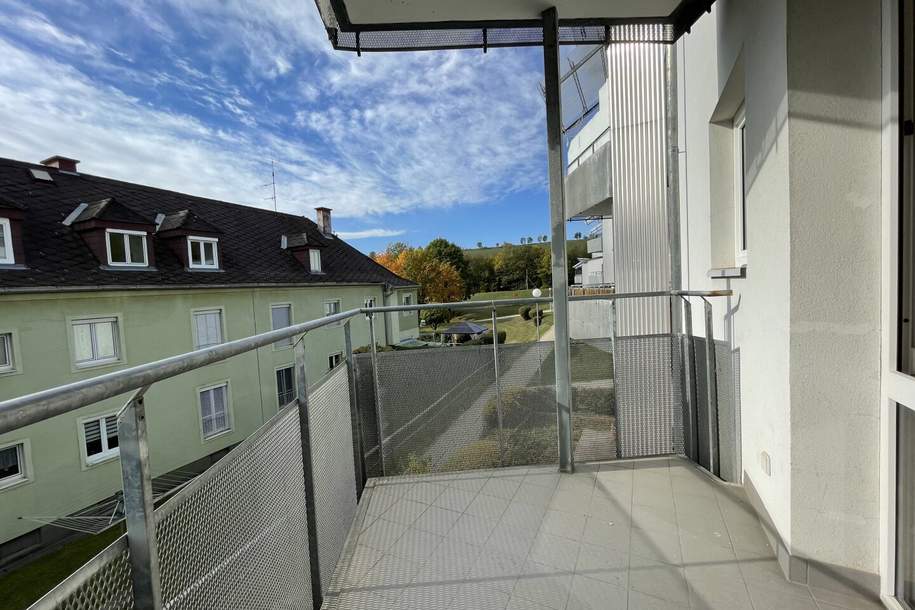 3-Zimmerwohnung im Grünen mit Balkon und inkl. Parkplatz, Wohnung-miete, 723,92,€, 8793 Leoben