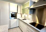 "Moderne Dachgeschosswohnung mit großer Terrasse &amp; Garagenstellplatz"